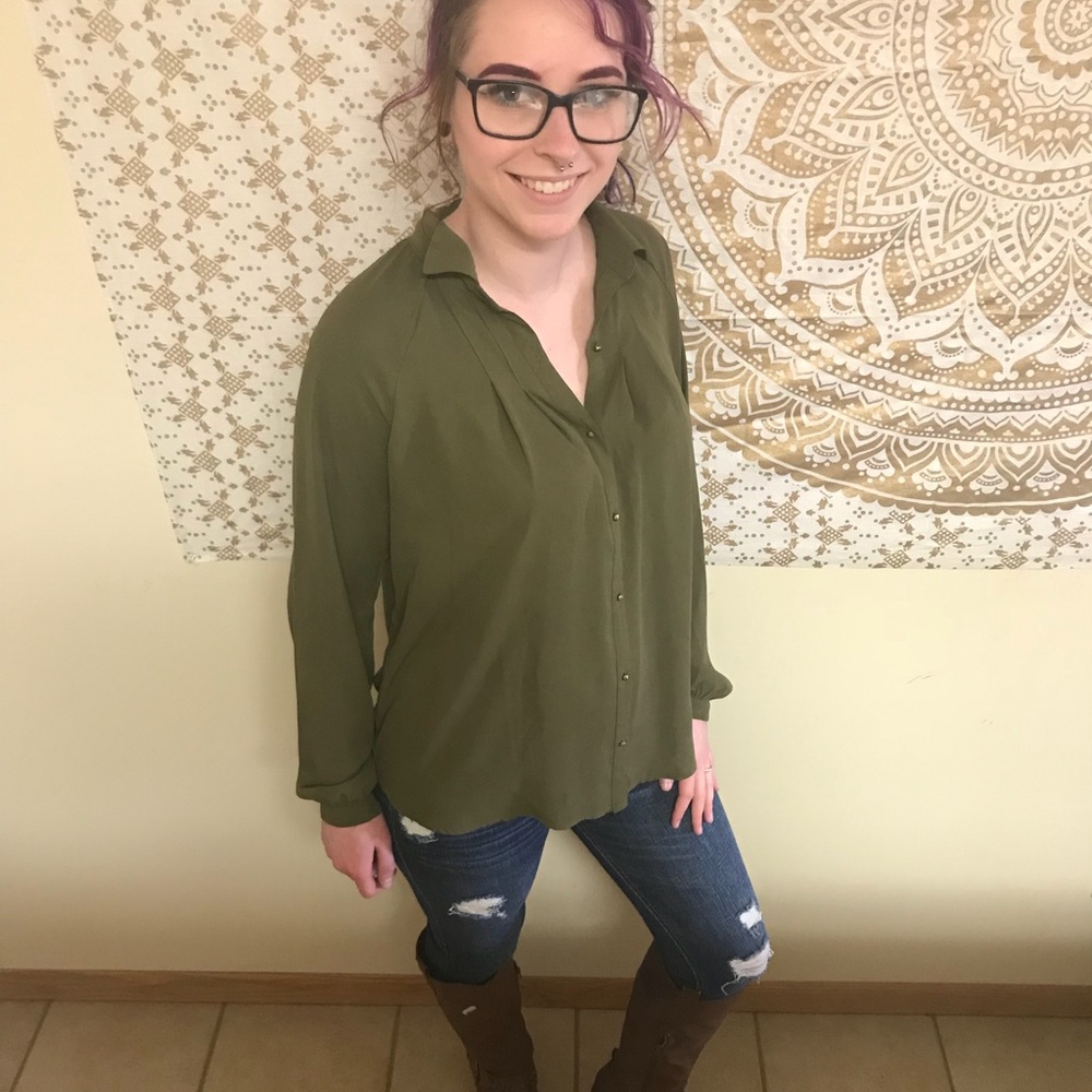 Forever 21 navy green button up
